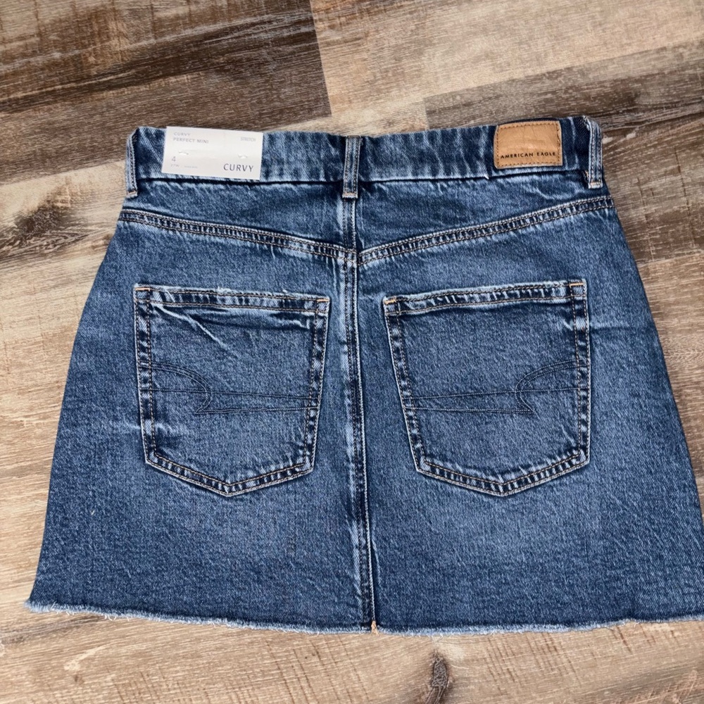 American Eagle Outfitters Blue Distressed Denim Mini Skirt - Picture 2 of 3